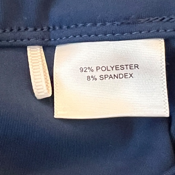 Peter Millar Women's Golf Skort Blue with Pink Flowers Pull on Style Size Large - Picture 6 of 7